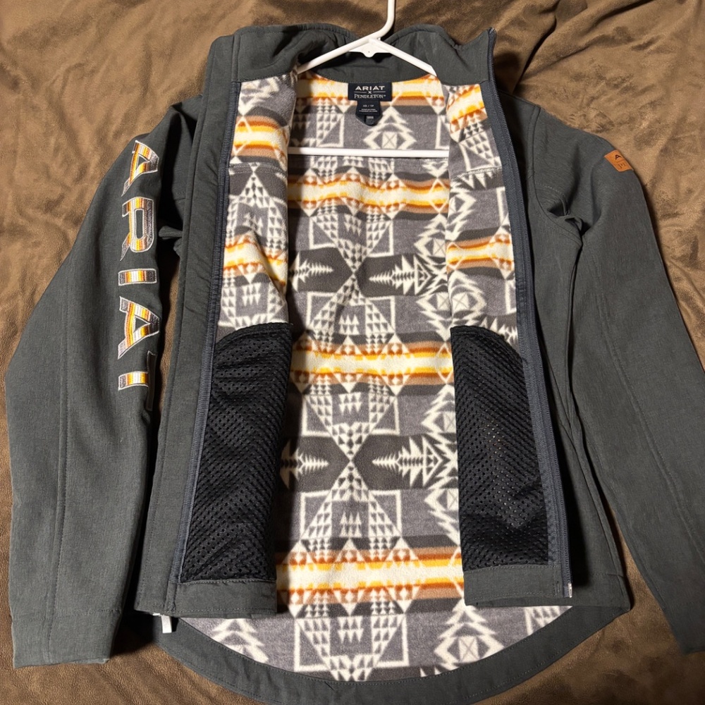 Ariat Softshell Pendleton Jacket - image 3
